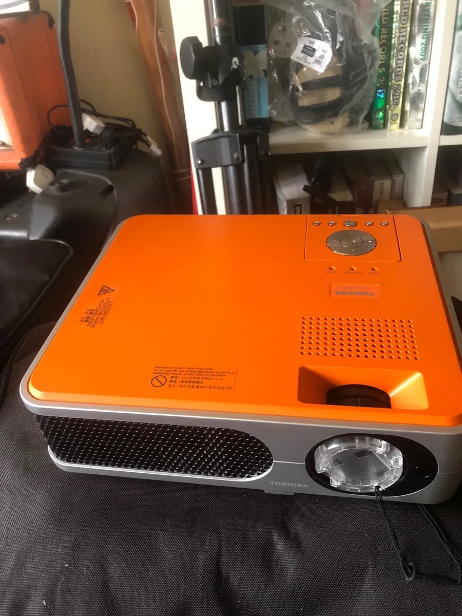Toshiba Projector - Image 1
