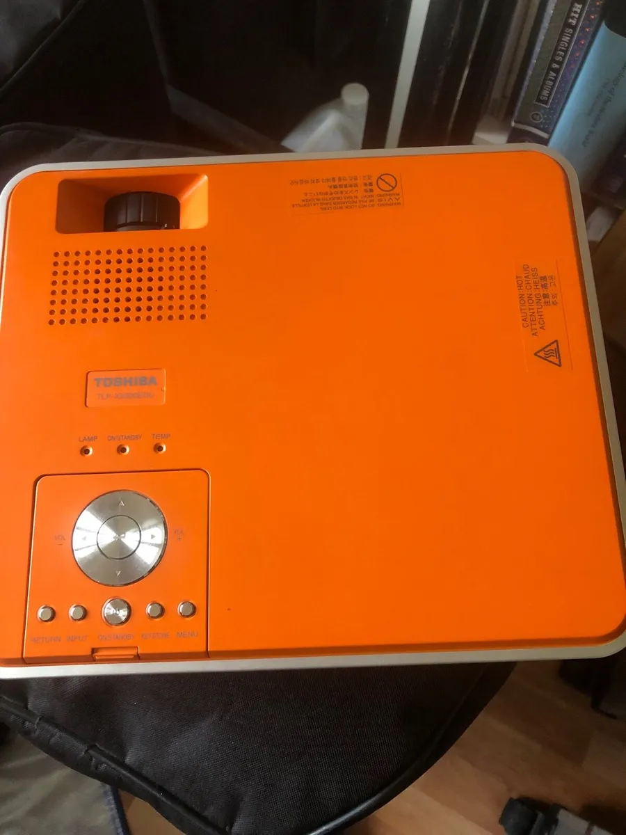 Toshiba Projector - Image 3