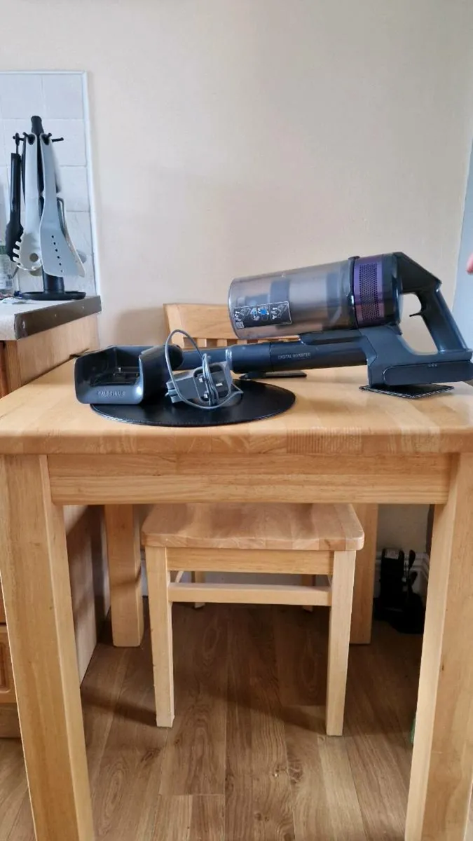 Handheld cordless vaccum cleaner - Image 3