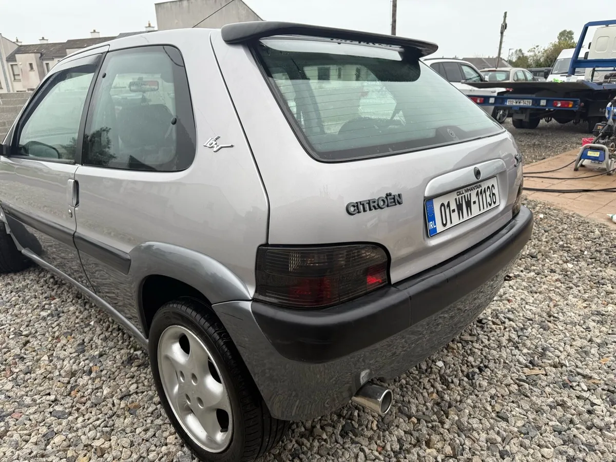 Citroen Saxo VTS 2001 – Rare Two-Tone Silver - Image 4