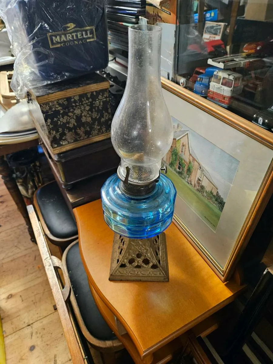 Vintage Oil Lamp - Image 4