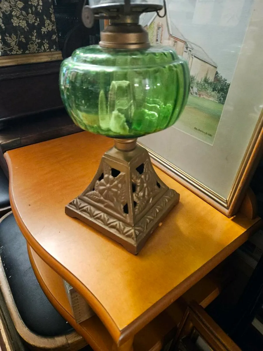 Vintage Antique Oil Lamp - Image 2