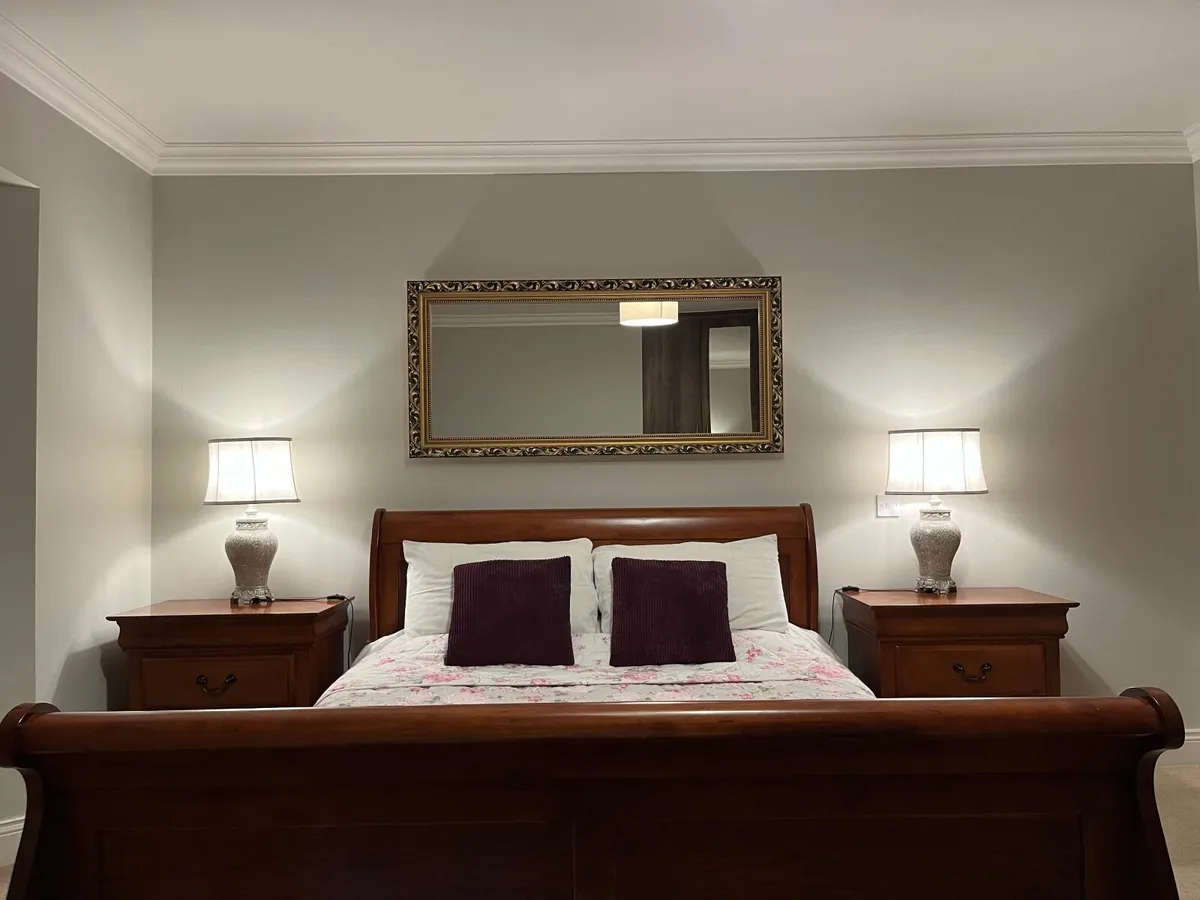 Bedroom Set Classic Sleigh Bed Dresser Wardrobe - Image 1
