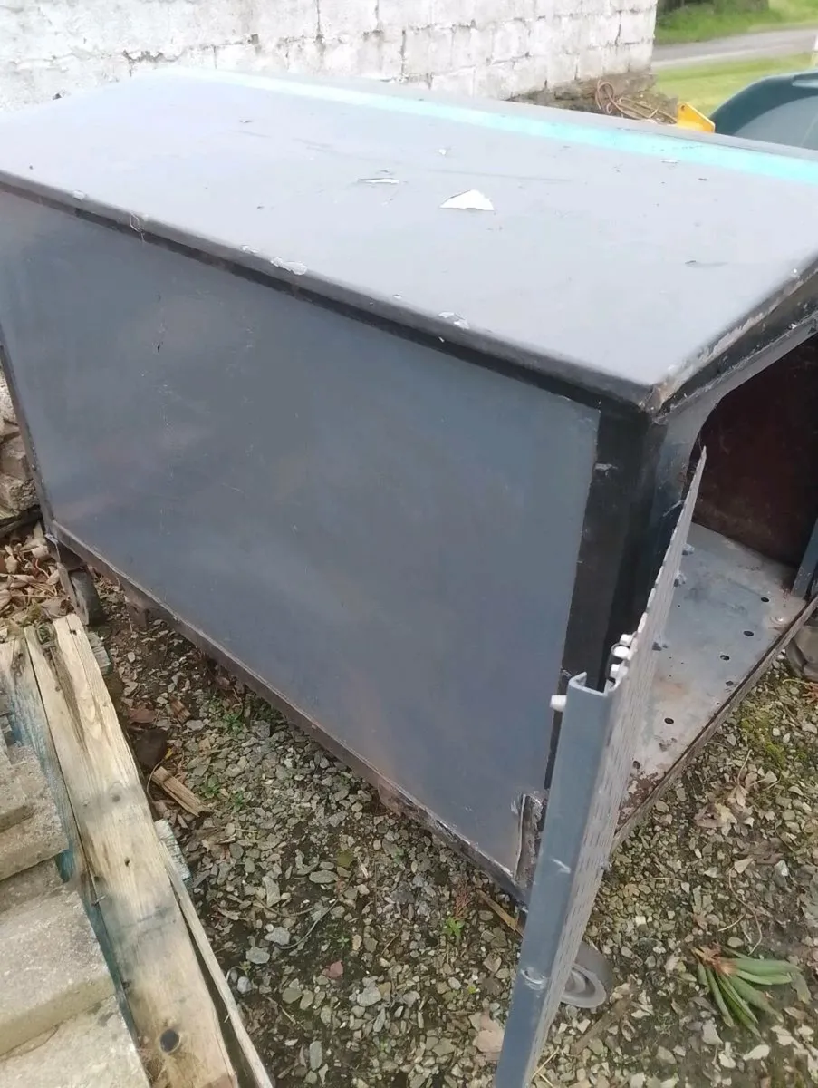 Dog kennel large - Image 1