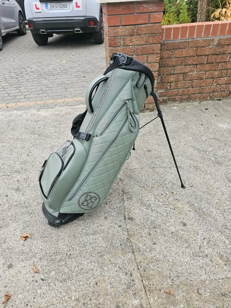 Super high end gfore x vessel stand bag like new - Image 1