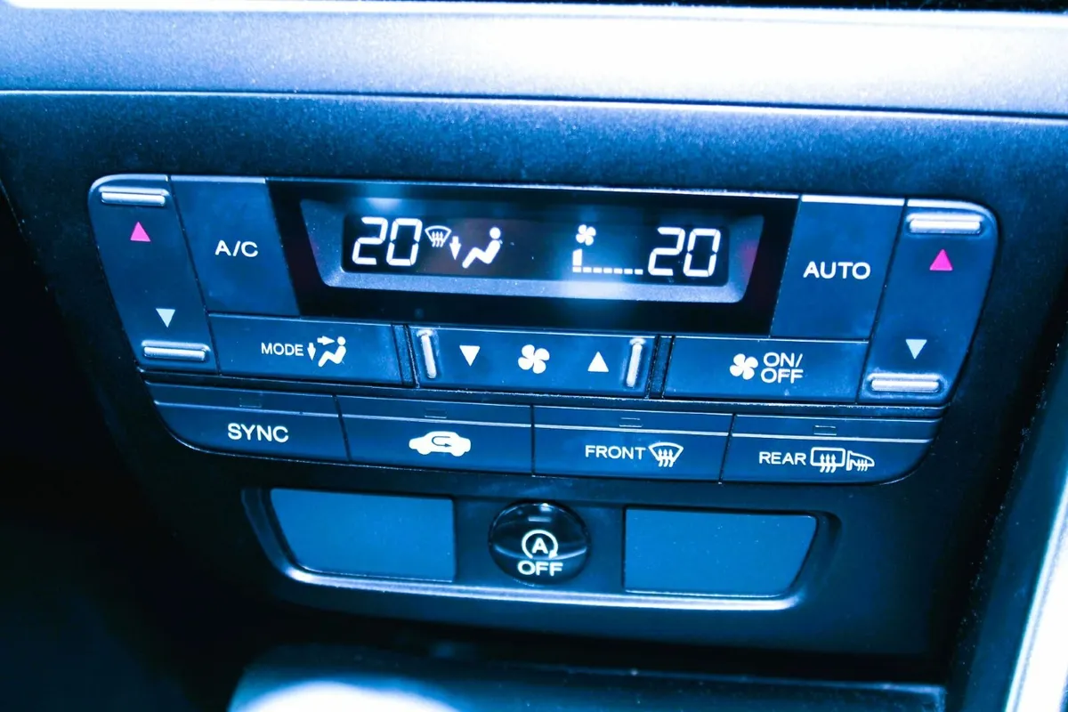 💥2016 Honda Civic 1.6 DTEC,94k miles,NCT 10/26💥 - Image 4