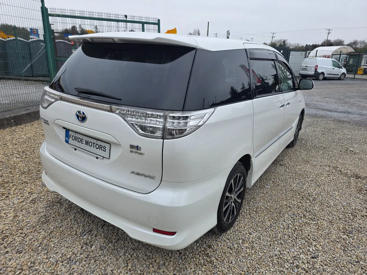 Toyota Estima 2014 - Image 4