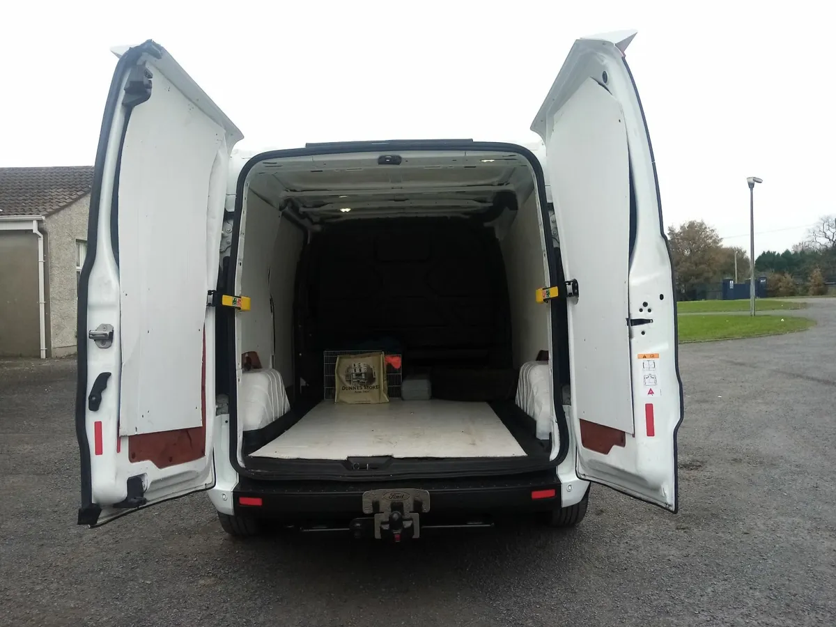 Ford Transit custom limited 2020 2.0 liter tdciswb - Image 2