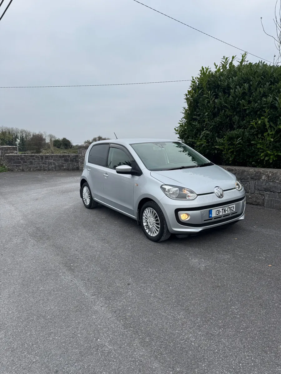 Volkswagen up! 2013 - Image 1