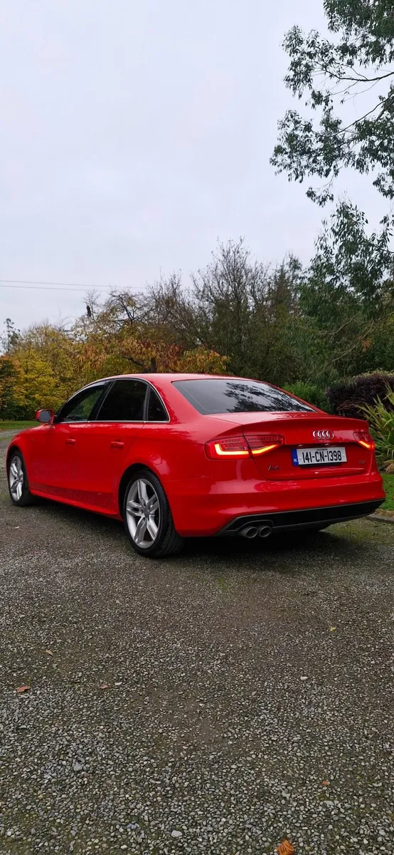 Audi A4 S line 2.0 tdi - Image 2