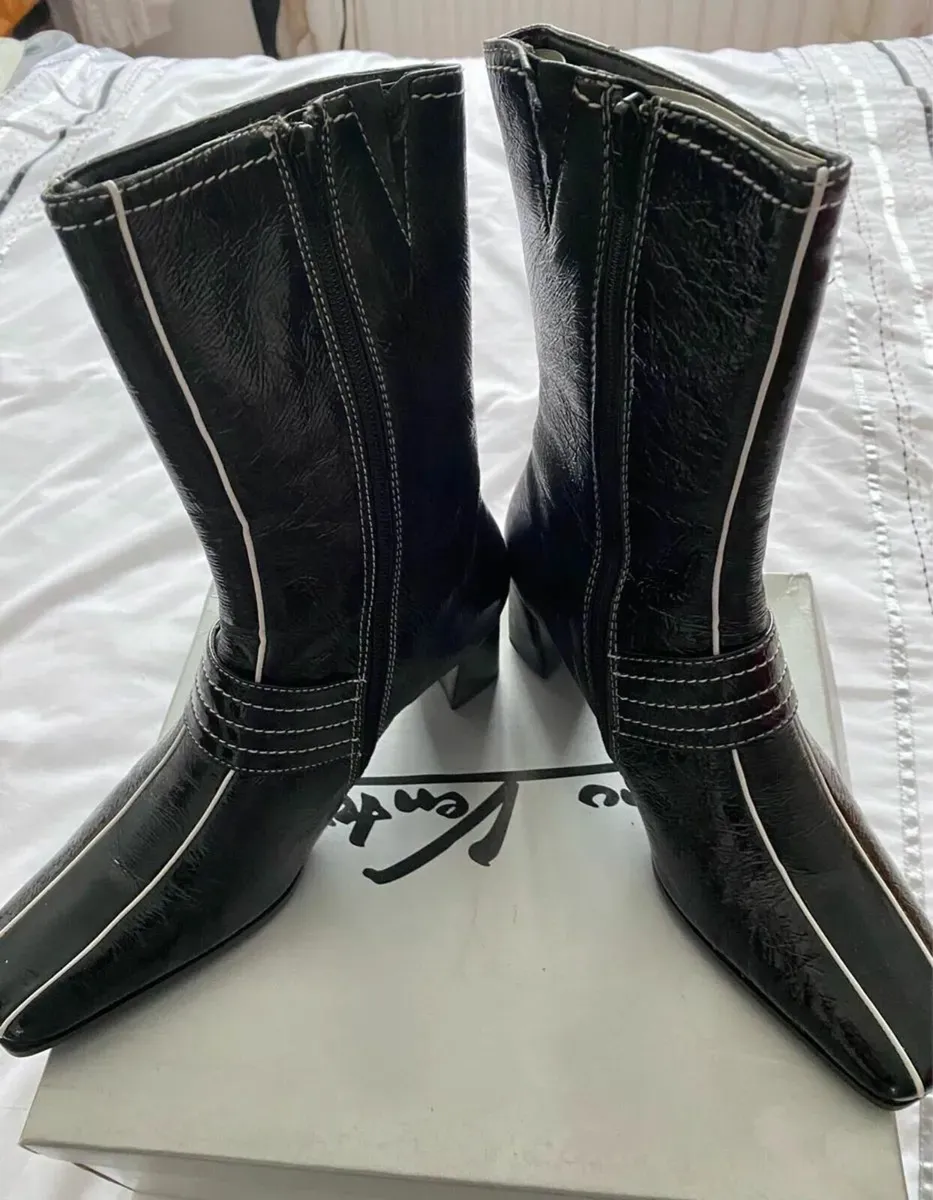 Brand NEW Gino Ventori Ladies Boots, Size 39 / 6 - Image 3