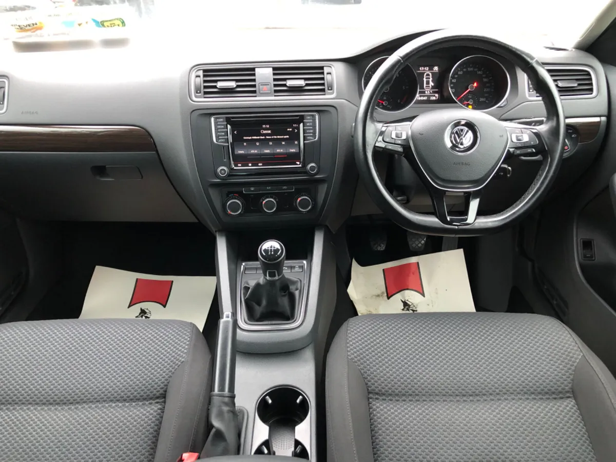 2017 Volkswagen Jetta 2.0 TDI Comfort-line 110 BHP - Image 3