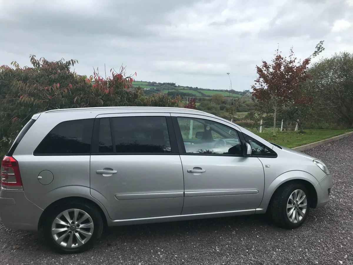 Opel Zafira 2014 - Image 2