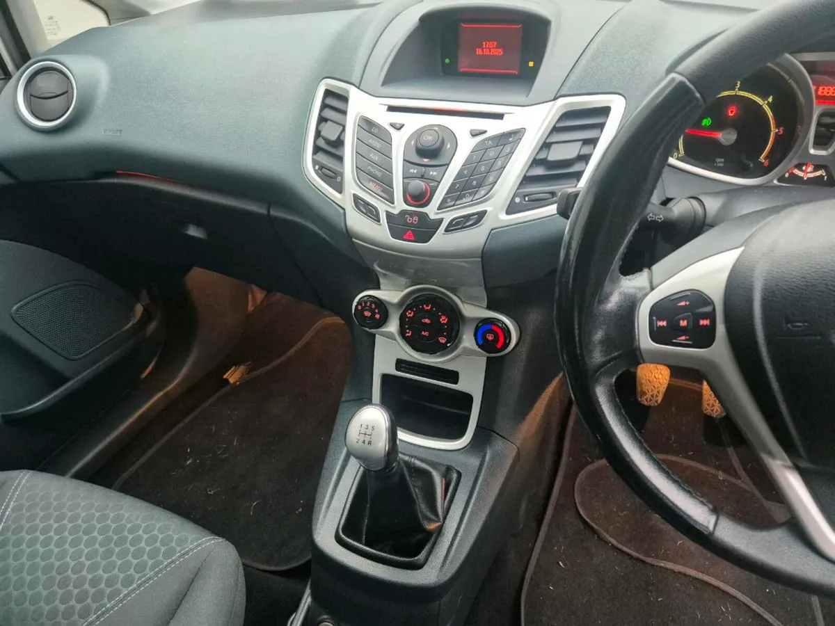 10 ford fiesta 1.4tdci new nct - Image 4