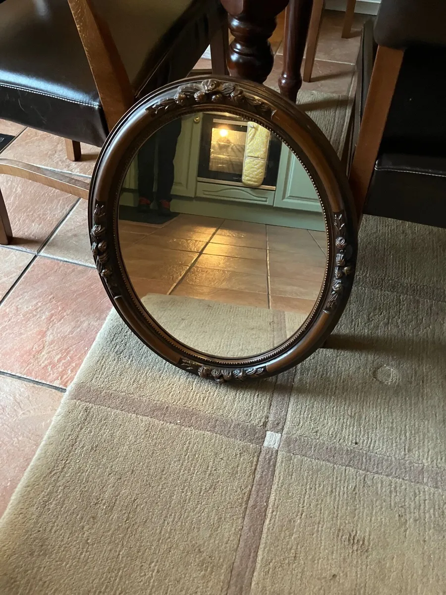 2 Matching Mirrors - Image 3