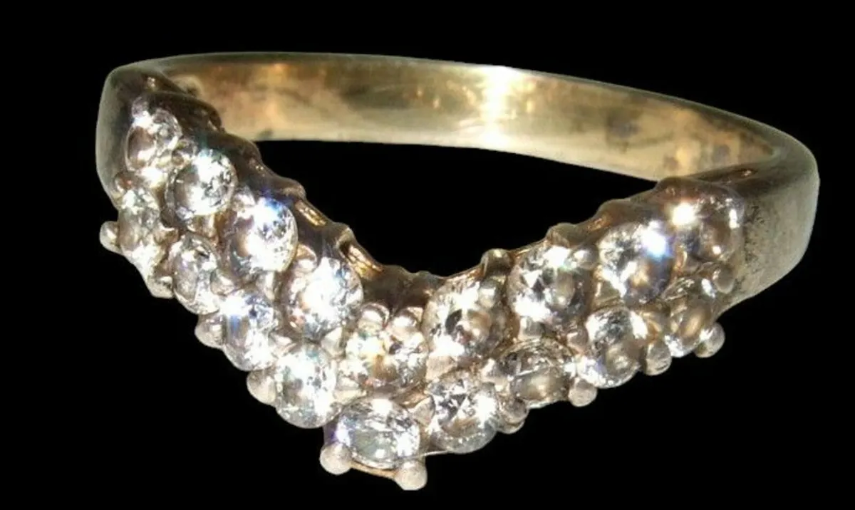 Vintage Hallmarked Silver Sapphire Wishbone Ring - Image 4