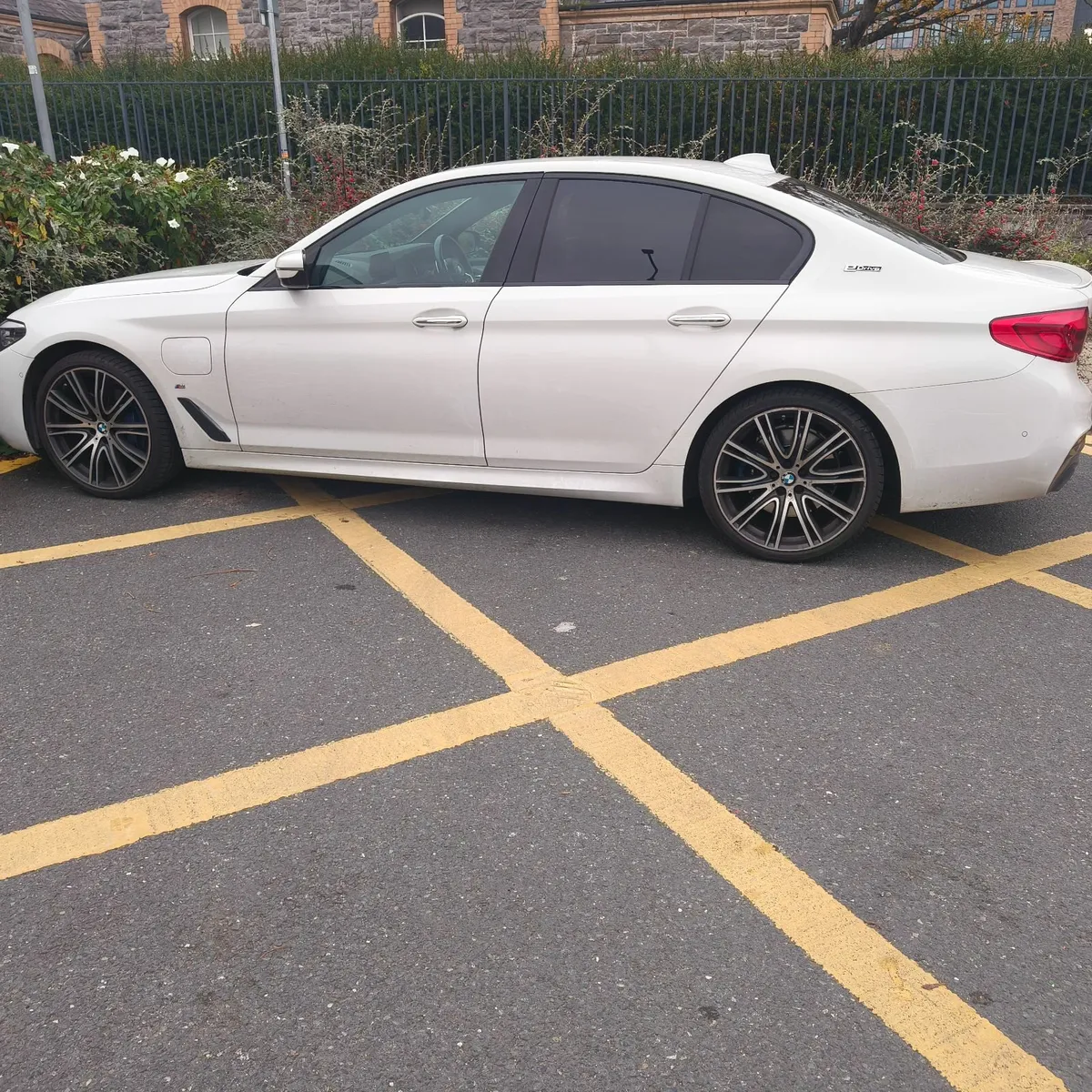 BMW 5-Series 530e Brand New NCT - Image 1