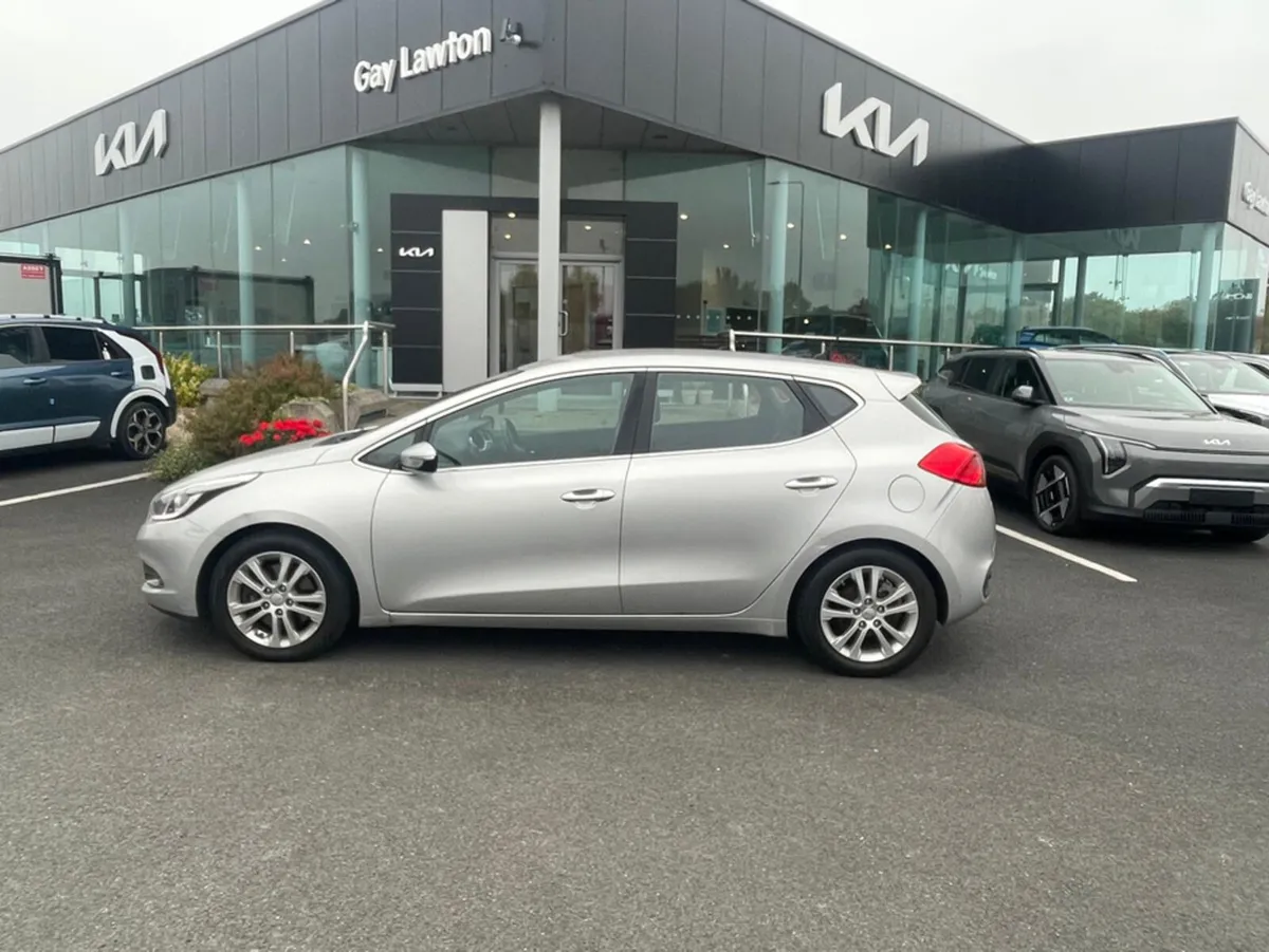 Kia Ceed CEE'D EX 1.6 ISG 5DR - Image 1