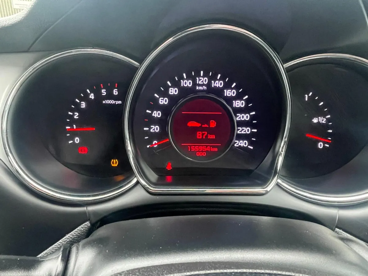 Kia Ceed CEE'D EX 1.6 ISG 5DR - Image 2