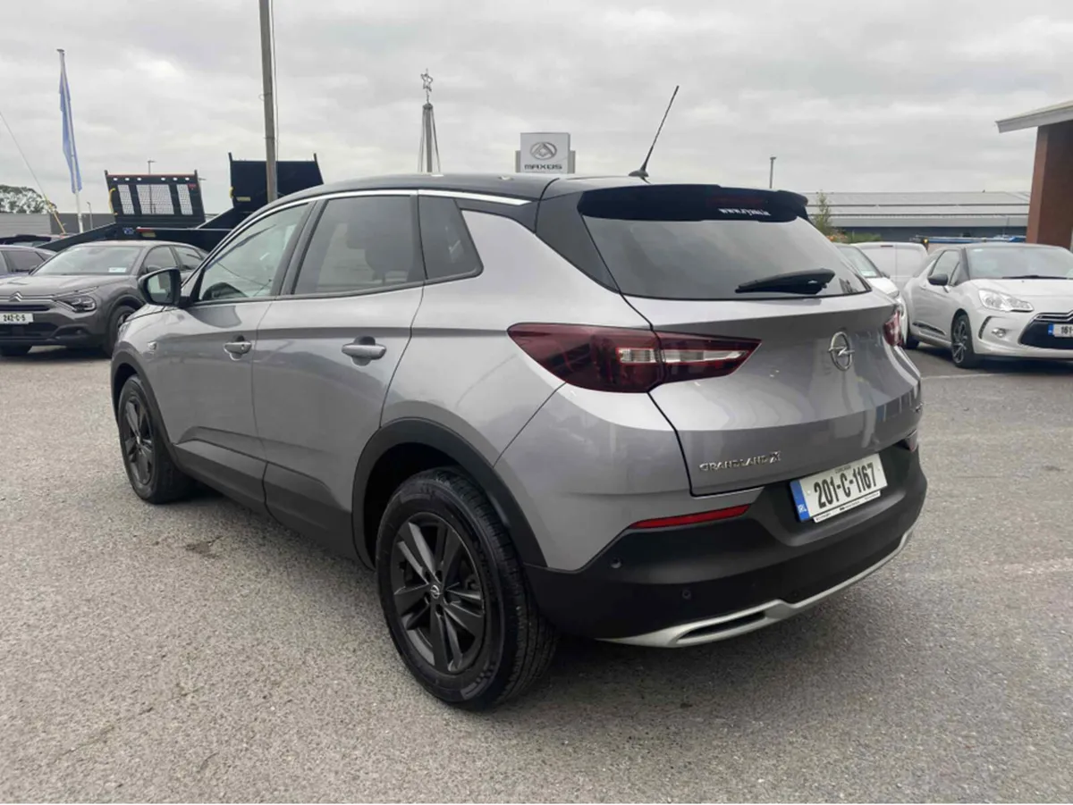 Opel Grandland X 120YR 1.5 D TURBO 4 4DR - Image 3