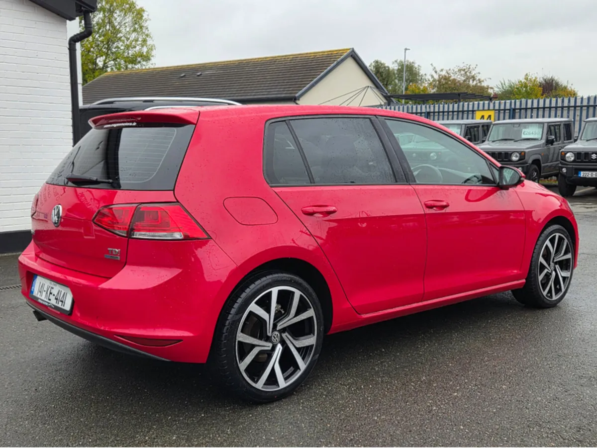 Volkswagen Golf 1.6 TDI SE BLUEMOTION 5DR - Image 3