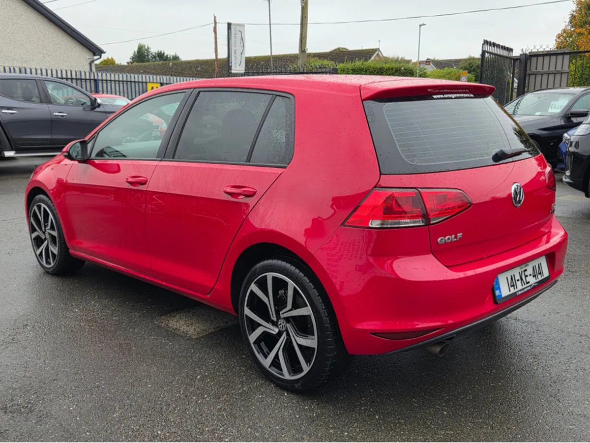 Volkswagen Golf 1.6 TDI SE BLUEMOTION 5DR - Image 4