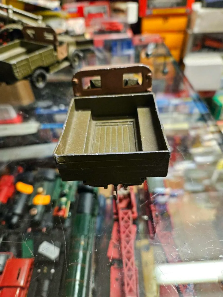 Britain's 1950's British Army WW2 Truck - Image 3