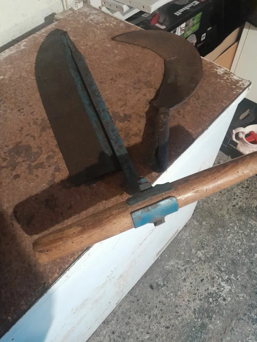Two hay knives  and one billhooke - Image 3