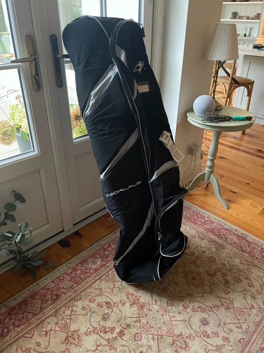 Golf travelling bag - Image 1