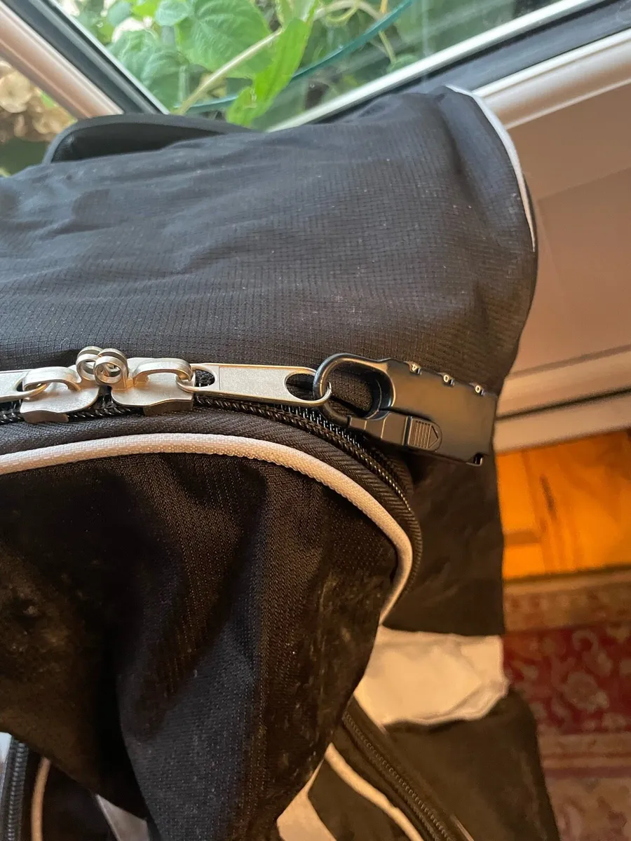 Golf travelling bag - Image 3