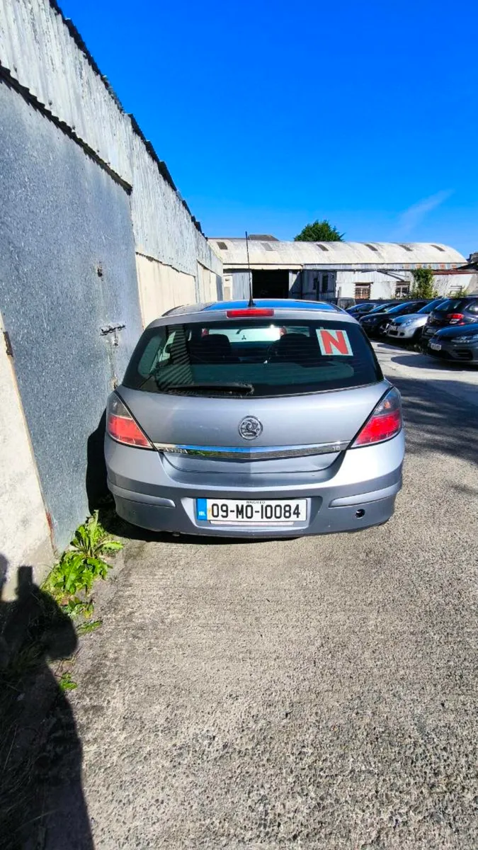 Vauxhall Astra 2009 - Image 3