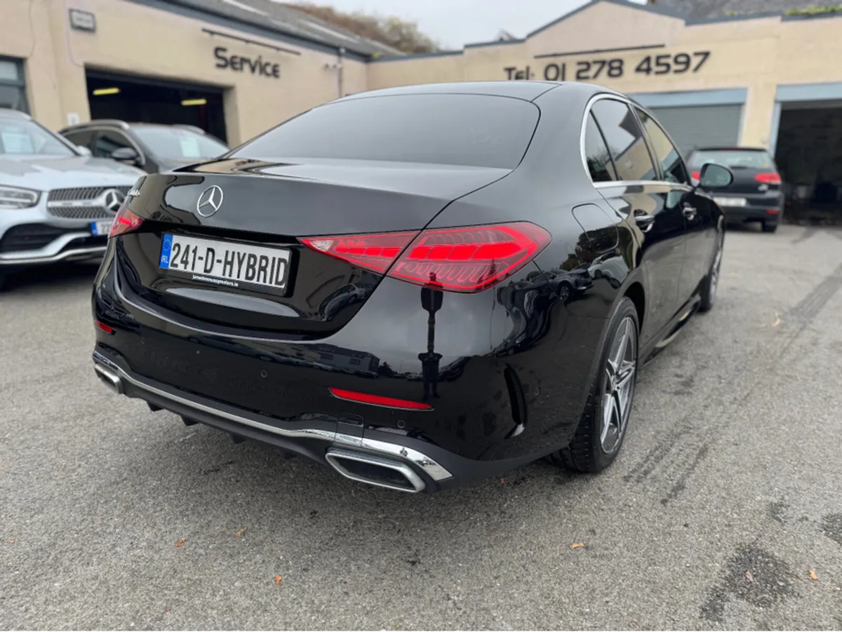 Mercedes-Benz C-Class 300 E AMG LINE AUTO - Image 4