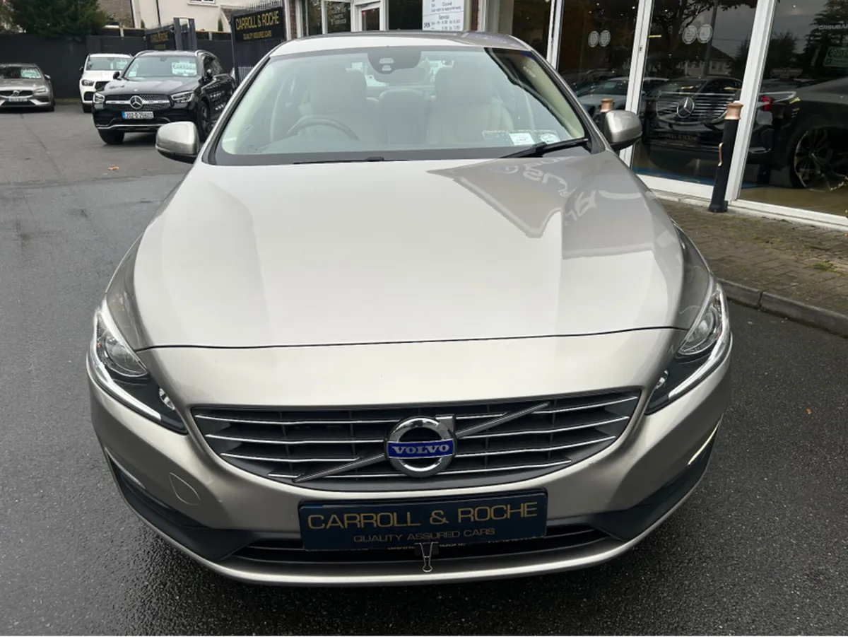 Volvo S60 D2 SE Diesel - Beautiful Car + Full Leat - Image 4