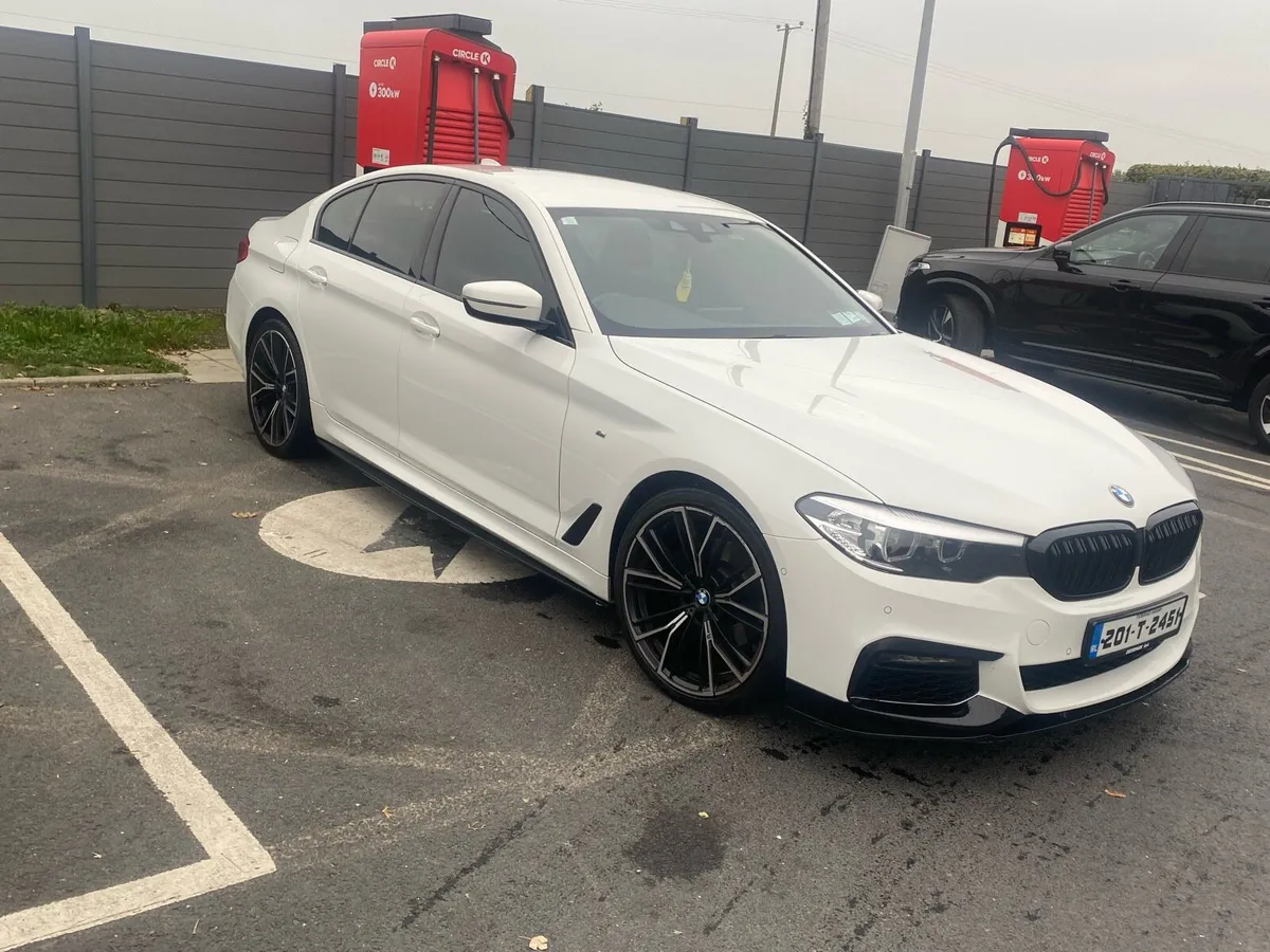 2021 BMW 520DM-SPORT - Image 2