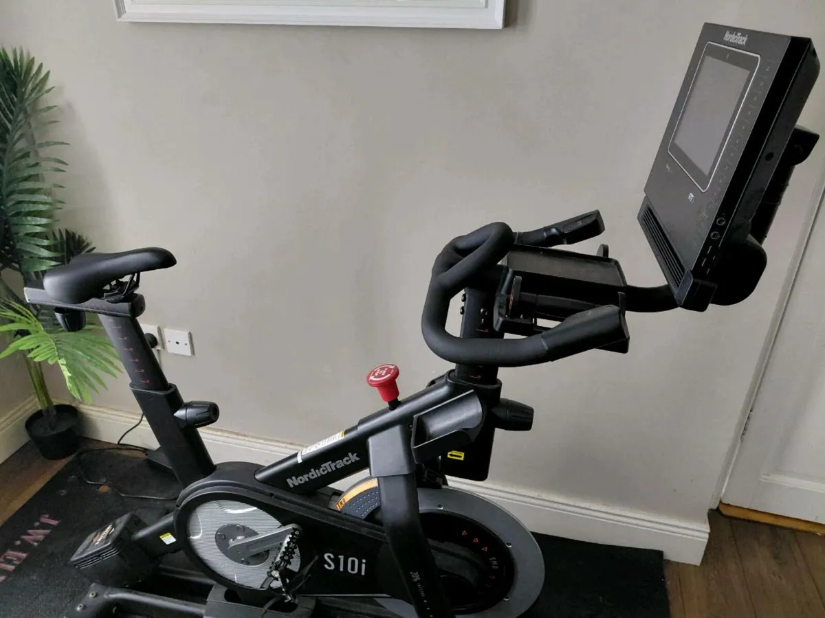 Nordictrack s10si exercise bike - Image 2