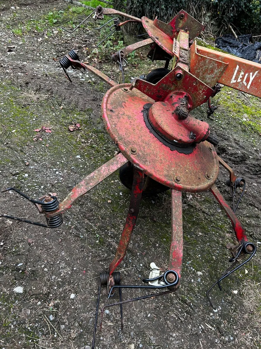 Lely lotus 300 - Image 1
