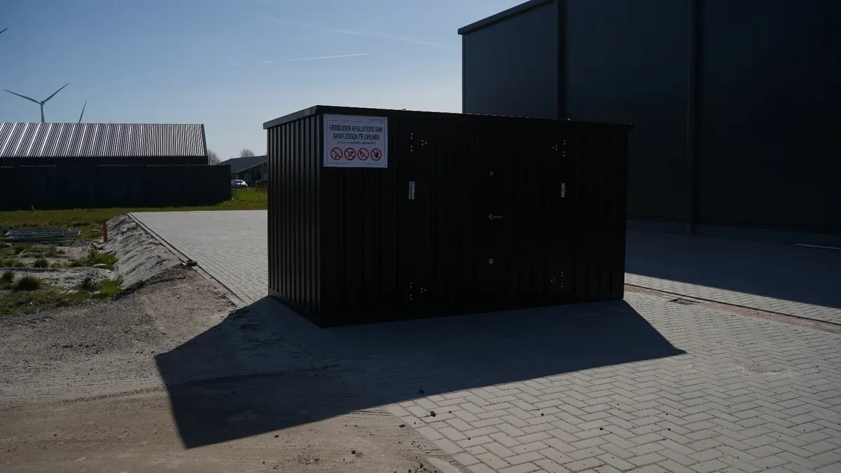 Storage Container with Double Doors – 4x2m - Image 2