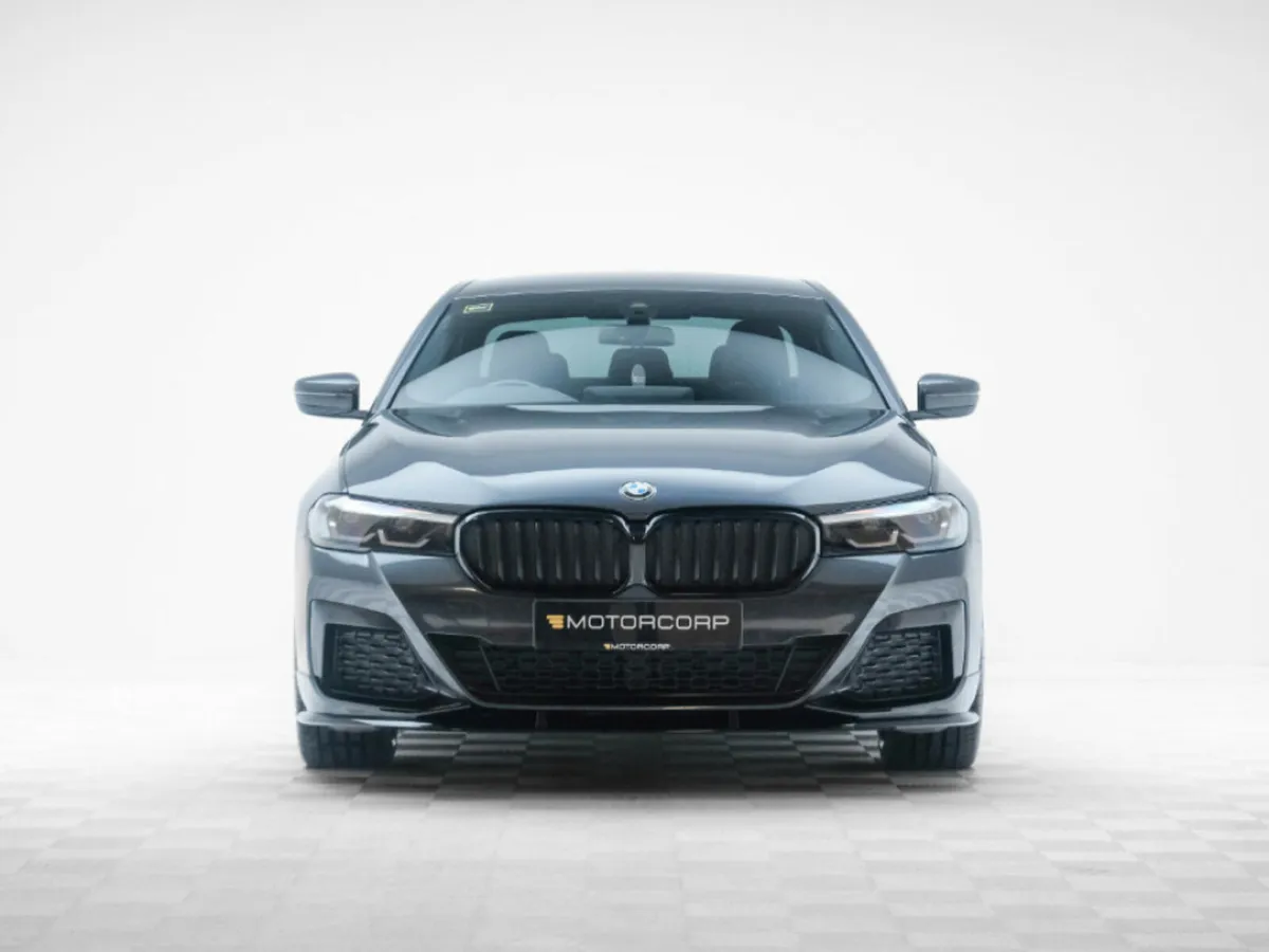 BMW 5-Series 520D M SPORT - Image 2