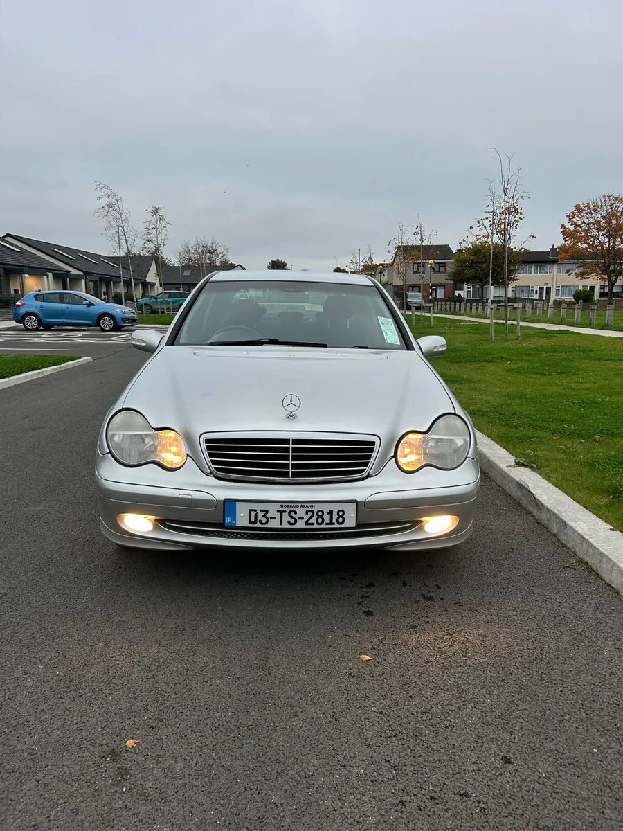 Mercedes Benz class c180 Classic - Image 2