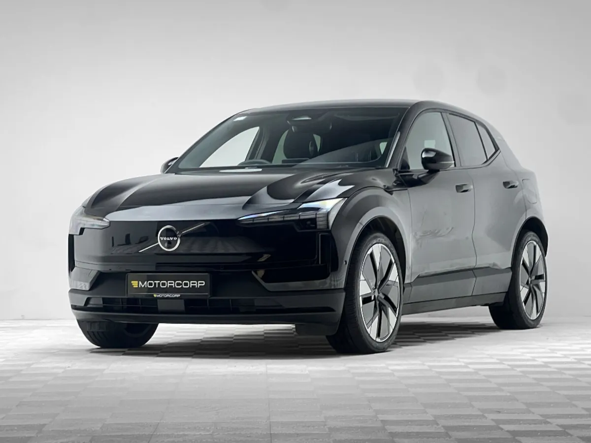 Volvo EX30 ULTRA PERFORMANCE AWD 69KWH 422HP *PAN - Image 3