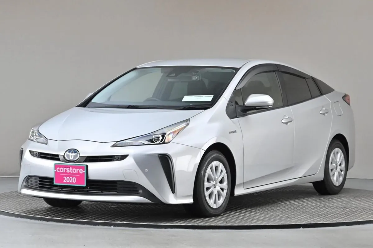 Toyota Prius 1.8 Hybrid Face Lift Model 10  Andro - Image 3