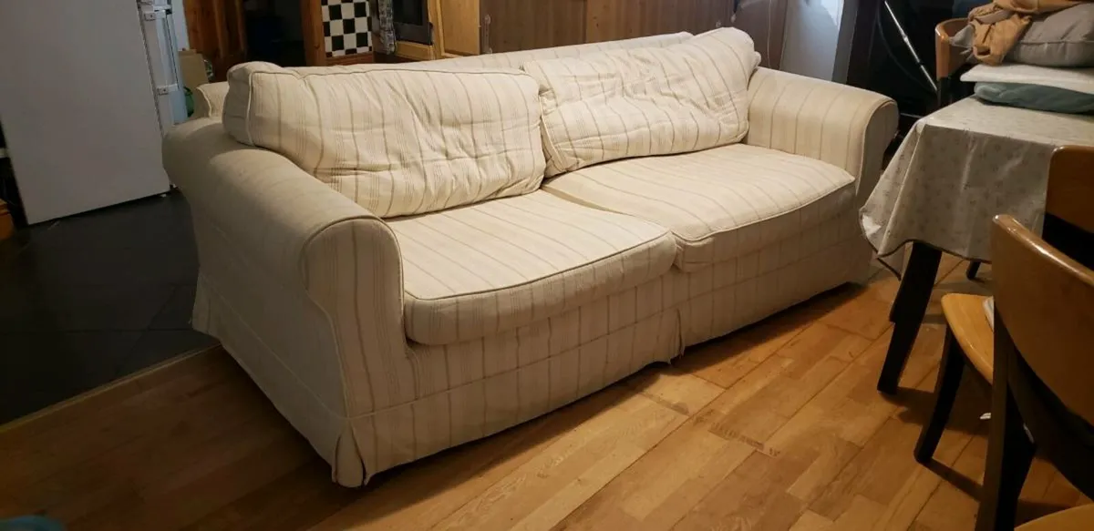 Sofa (Free) - Image 1