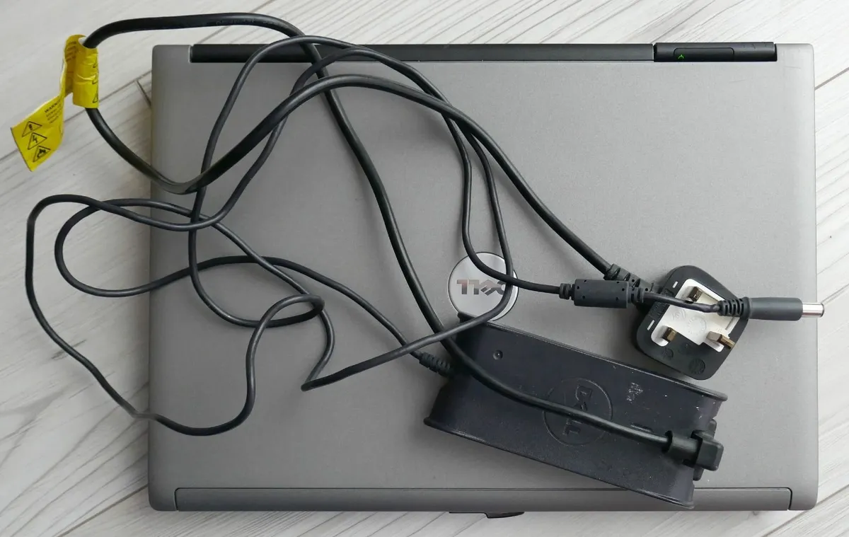 Dell Latitude D630 WinXP - Image 3