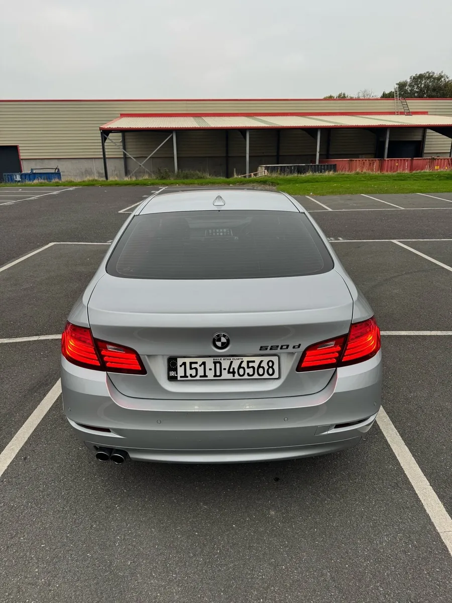 BMW 520d - Image 2