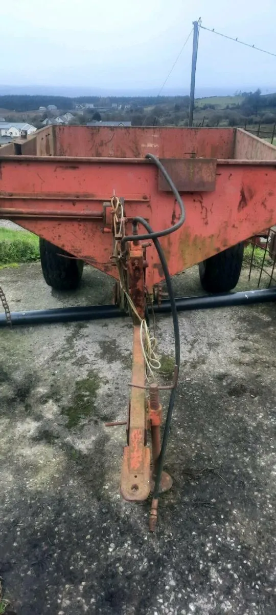 Taskers fertiliser/lime spreader - Image 2