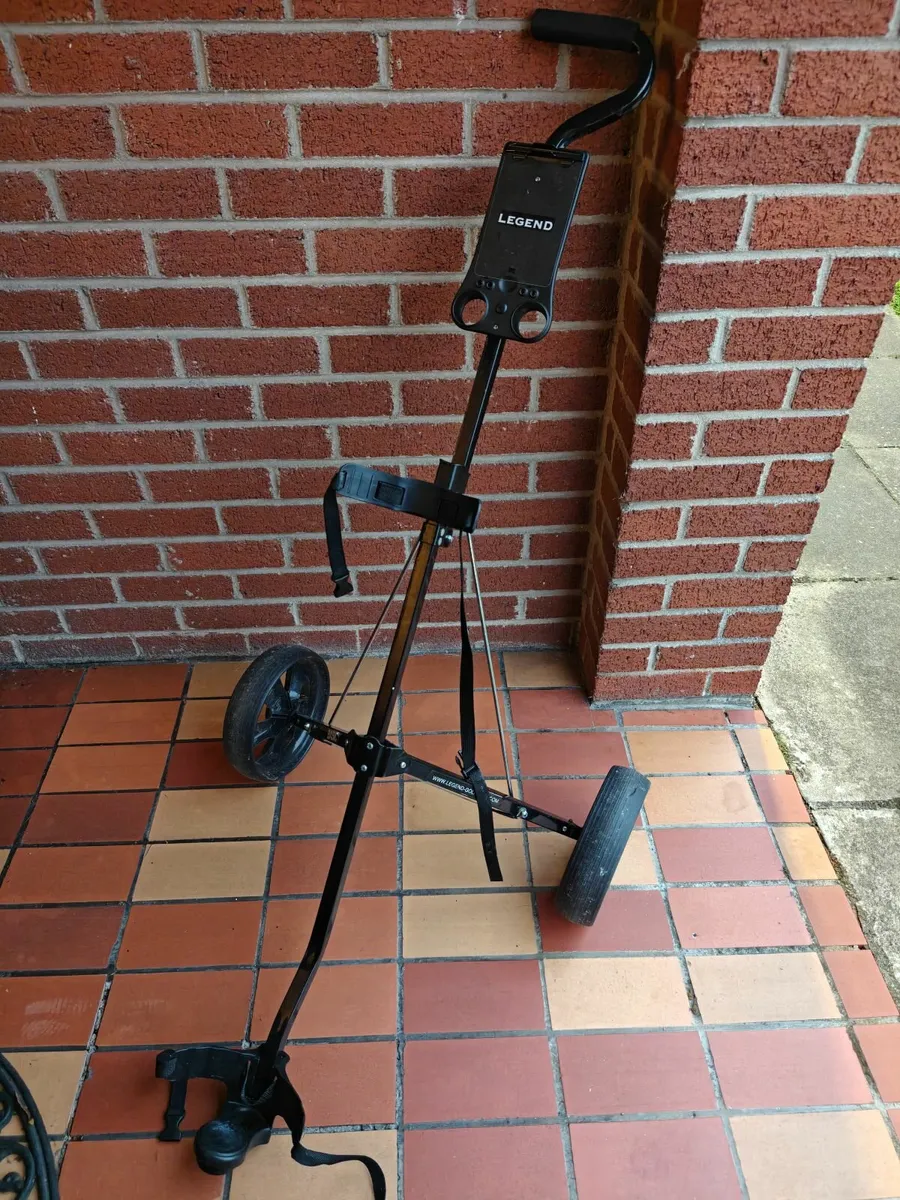 Golf trolley - Image 1