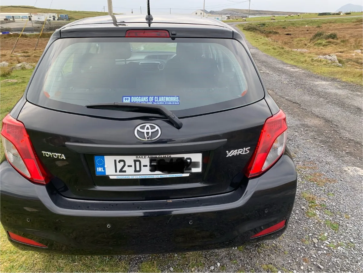 Toyota Yaris 2012 - Image 1
