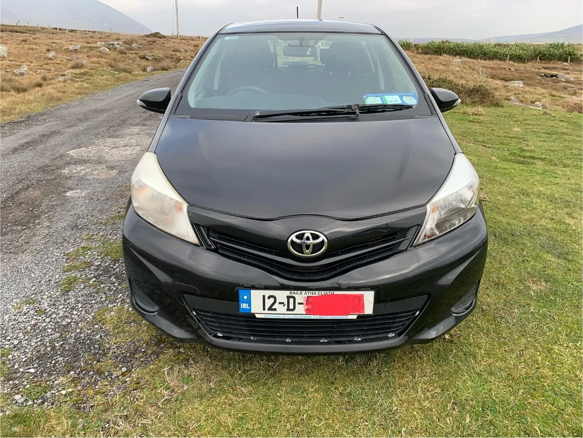 Toyota Yaris 2012 - Image 4