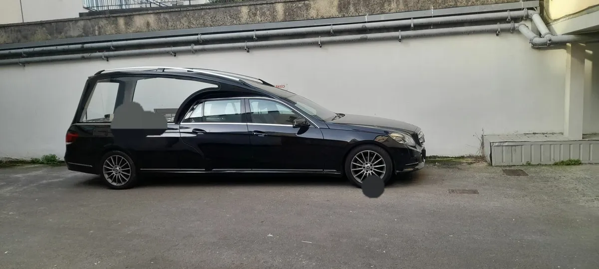 Mercedes-Benz E-Class 2014 - Image 1