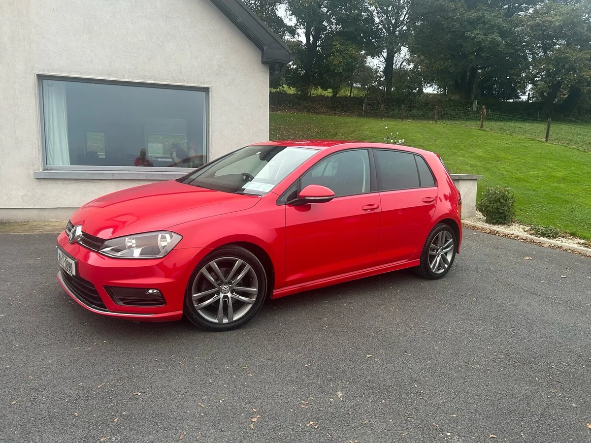 VW Golf R-Line - Image 2